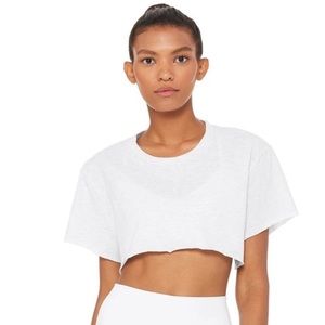 Alo yoga cropped short sleeve tee